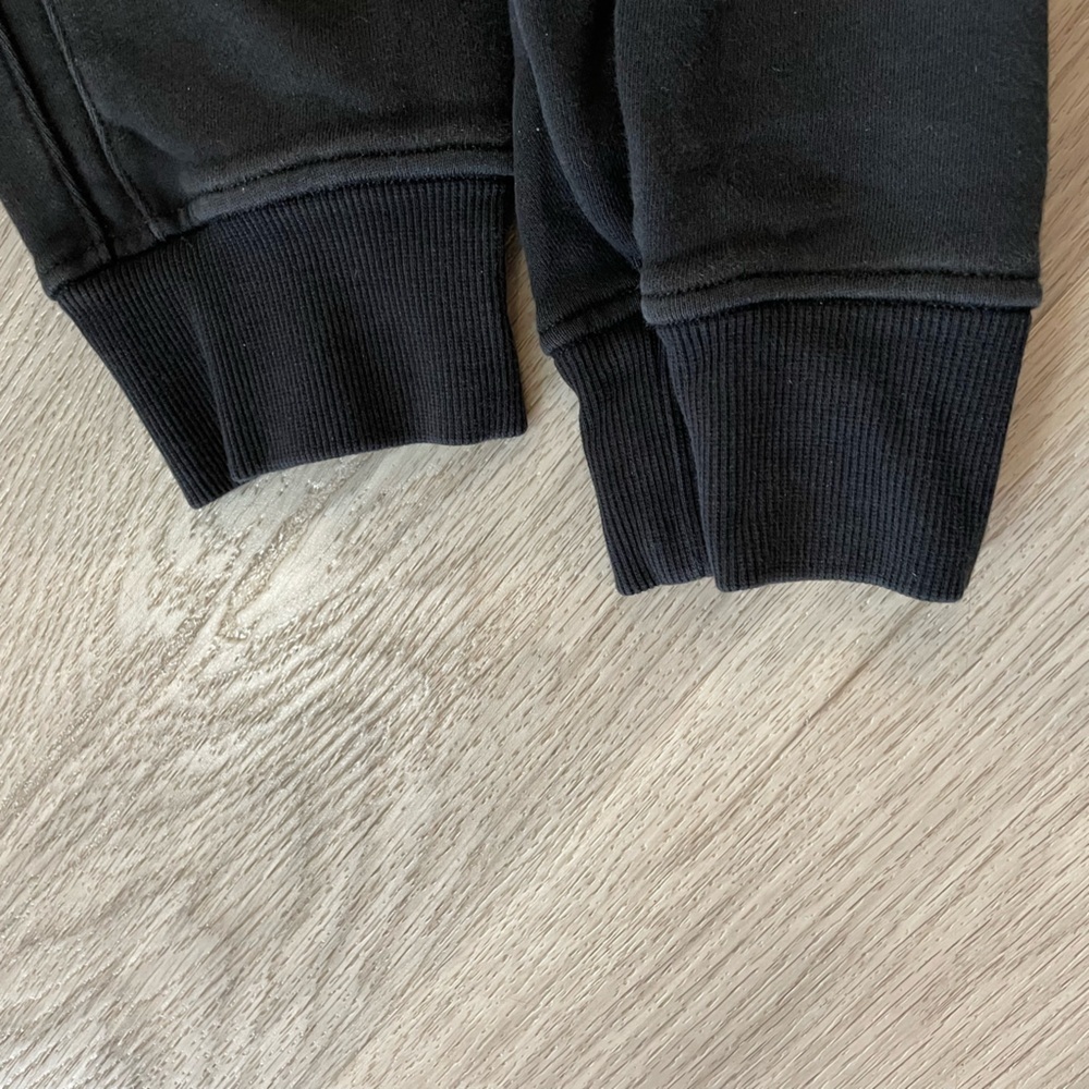 Lululemon Warm Down Jogger II Black (First Release). Size 4 - Picture 6 of 11